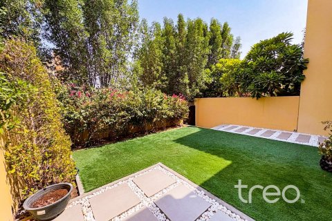 Villa en Arabian Ranches, Dubai, 2 dormitorios, 175.49 m², № 123665 - foto 17