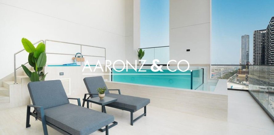 Appartement à Jumeirah Village Circle, Dubai, 2 chambres, 159 m², № 95266