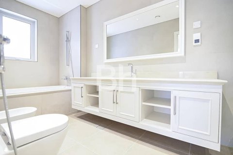 Villa en Mohammed Bin Rashid City, Dubai, 5 dormitorios, 701 m², № 24415 - foto 15