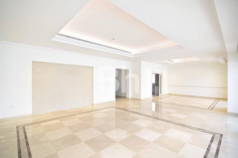 Villa en Mohammed Bin Rashid City, Dubai, 5 dormitorios, 701 m², № 24415 - foto 27
