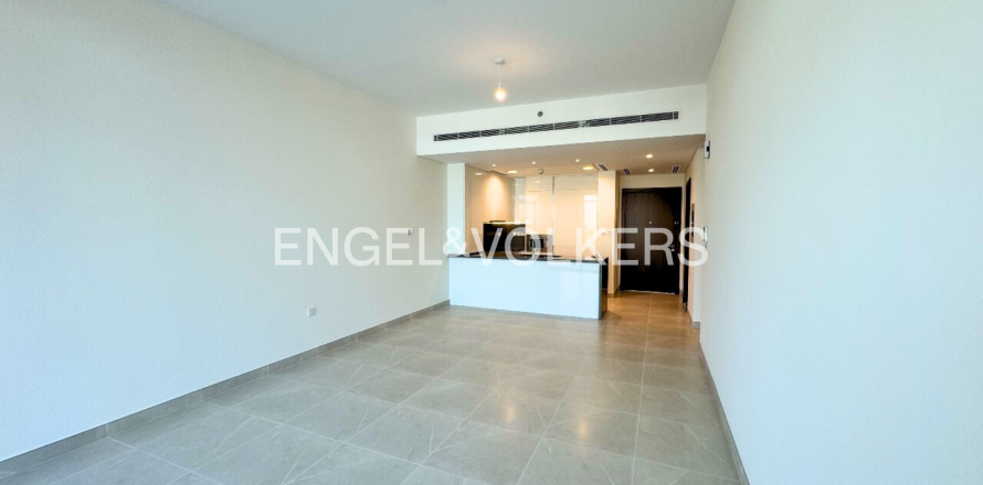 Квартира в Аль-Васле, Дубай, 2 спальни, 124.7м², № 7992