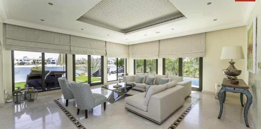 Villa en Palm Jumeirah, Dubai, 4 dormitorios, 657.7 m², № 12052