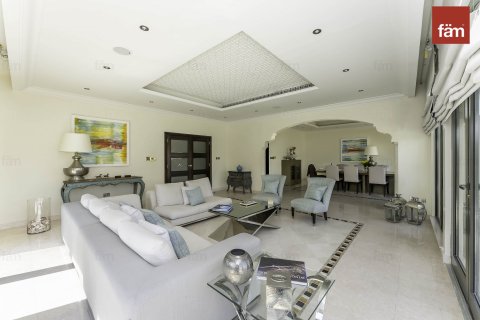 Villa en Palm Jumeirah, Dubai, 4 dormitorios, 657.7 m², № 12052 - foto 10