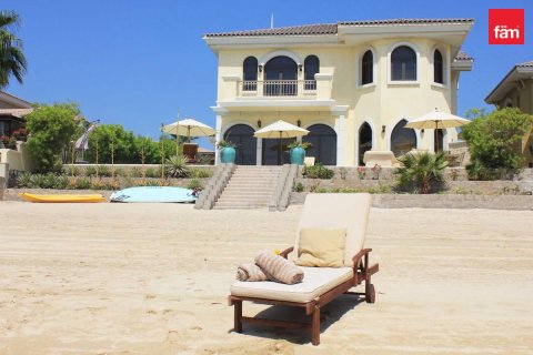 Villa en Palm Jumeirah, Dubai, 4 dormitorios, 657.7 m², № 12052 - foto 12