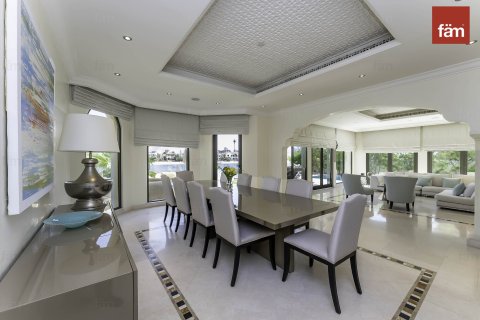 Villa en Palm Jumeirah, Dubai, 4 dormitorios, 657.7 m², № 12052 - foto 11