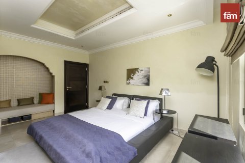 Villa en Palm Jumeirah, Dubai, 4 dormitorios, 657.7 m², № 12052 - foto 17
