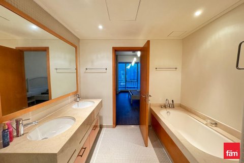 Снять в аренду квартиру в Дубай Марине, Дубай: 2 спальни, 139.1м², № 12053 - фото 19