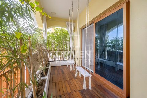 Townhouse in Marina Residences, Palm Jumeirah, Dubai 2 bedrooms, 376 sq.m. № 66502 - photo 29