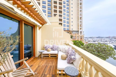 Townhouse in Marina Residences, Palm Jumeirah, Dubai 2 bedrooms, 376 sq.m. № 66502 - photo 24