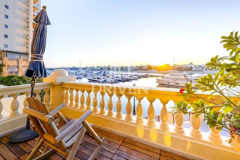 Townhouse in Marina Residences, Palm Jumeirah, Dubai 2 bedrooms, 376 sq.m. № 66502 - photo 16