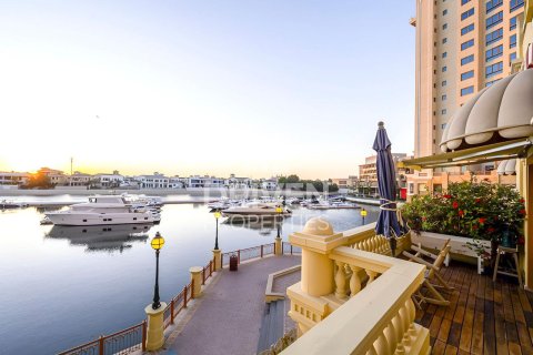 Townhouse in Marina Residences, Palm Jumeirah, Dubai 2 bedrooms, 376 sq.m. № 66502 - photo 15