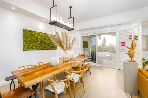 Townhouse in Marina Residences, Palm Jumeirah, Dubai 2 bedrooms, 376 sq.m. № 66502 - photo 11