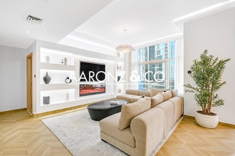Apartamento en Dorra Bay, Dubai Marina, Dubai, 3 dormitorios, 195 m², № 96077 - foto 3