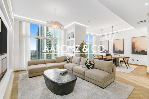Apartamento en Dorra Bay, Dubai Marina, Dubai, 3 dormitorios, 195 m², № 96077 - foto 2
