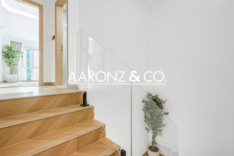 Apartamento en Dorra Bay, Dubai Marina, Dubai, 3 dormitorios, 195 m², № 96077 - foto 10