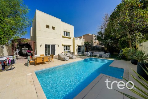 Villa in Meadows, Dubai 4 bedrooms, 387.41 sq.m. № 139818