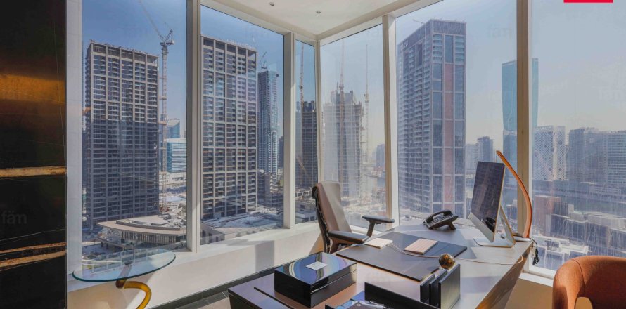 Oficina en Business Bay, Dubai, 155.6 m², № 55789