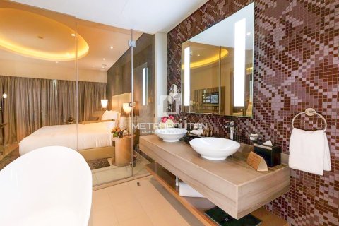 Снять в аренду квартиру в DAMAC Towers by Paramount, Бизнес-Бэй, Дубай: 3 спальни, 162м², № 72658 - фото 11