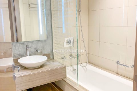 Снять в аренду квартиру в DAMAC Towers by Paramount, Бизнес-Бэй, Дубай: 3 спальни, 162м², № 72658 - фото 14