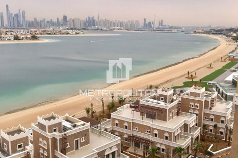 Apartment in Palm Jumeirah, Dubai 3 bedrooms, 220 sq.m. № 72656 - photo 13