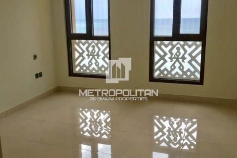 Apartment in Palm Jumeirah, Dubai 3 bedrooms, 220 sq.m. № 72656 - photo 7