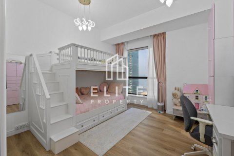 Apartment in Shams, Jumeirah Beach Residence, Dubai 3 bedrooms, 173 sq.m. № 121434 - photo 9