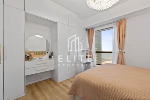 Apartment in Shams, Jumeirah Beach Residence, Dubai 3 bedrooms, 173 sq.m. № 121434 - photo 11