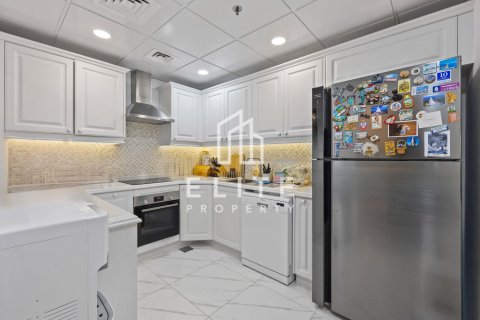 Apartment in Shams, Jumeirah Beach Residence, Dubai 3 bedrooms, 173 sq.m. № 121434 - photo 3