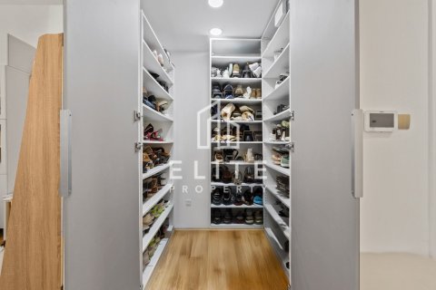 Apartment in Shams, Jumeirah Beach Residence, Dubai 3 bedrooms, 173 sq.m. № 121434 - photo 19