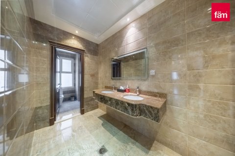 Villa en Al Barsha, Dubai, 5 dormitorios, 910.5 m², № 118748 - foto 18