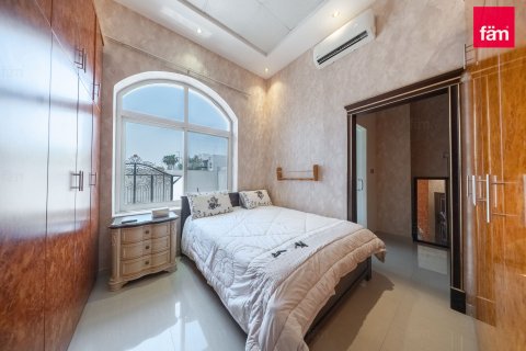 Villa en Al Barsha, Dubai, 5 dormitorios, 910.5 m², № 118748 - foto 7
