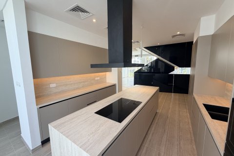 Villa in Wadi Al Safa 3, Dubai 4 bedrooms, 457 sq.m. № 120368 - photo 7