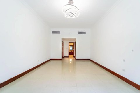 Apartment in Palm Jumeirah, Dubai 3 bedrooms, 344 sq.m. № 120373 - photo 6