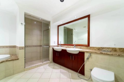 Apartment in Palm Jumeirah, Dubai 3 bedrooms, 344 sq.m. № 120373 - photo 14