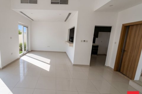 Townhouse in Dubai 2 bedrooms, 160.1 sq.m. № 139259