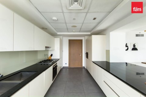 Apartment in Downtown Dubai (Downtown Burj Dubai), Dubai 3 bedrooms, 198.5 sq.m. № 139257 - photo 18