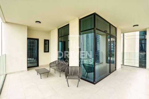 Apartment in Urban Oasis, Business Bay, Dubai 3 bedrooms, 176.52 sq.m. № 128321 - photo 21