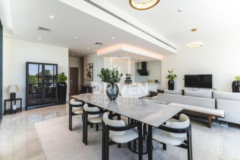 Townhouse in District One, Mohammed Bin Rashid City, Dubai 4 bedrooms, 360.19 sq.m. № 128310 - photo 2