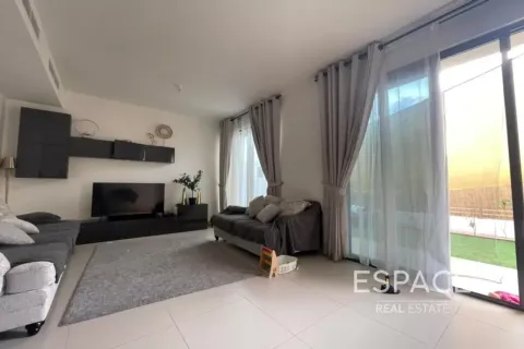 Villa in Dubai Hills Estate, Dubai 4 bedrooms, 230 sq.m. № 122927 - photo 3