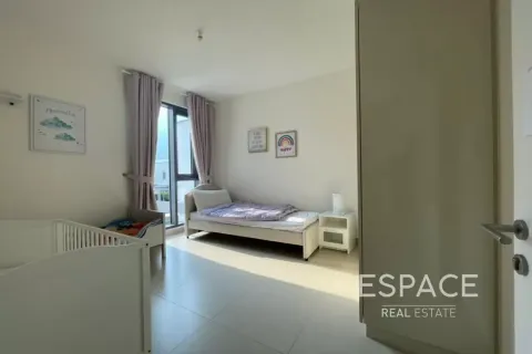 Villa in Dubai Hills Estate, Dubai 4 bedrooms, 230 sq.m. № 122927 - photo 7