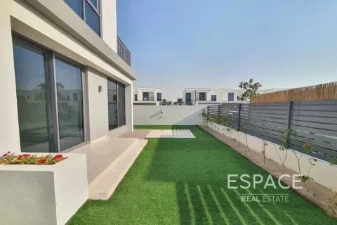 Villa in Dubai Hills Estate, Dubai 4 bedrooms, 230 sq.m. № 122927 - photo 9