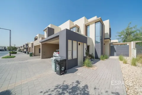 Villa in Dubai Hills Estate, Dubai 4 bedrooms, 230 sq.m. № 122925 - photo 16