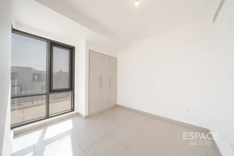 Villa in Dubai Hills Estate, Dubai 4 bedrooms, 230 sq.m. № 122925 - photo 9