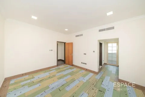 Villa à Jumeirah Islands, Dubai, 5 chambres, 604 m², № 122926 - photo 10