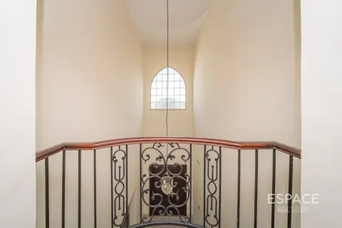 Villa à Jumeirah Islands, Dubai, 5 chambres, 604 m², № 122926 - photo 4