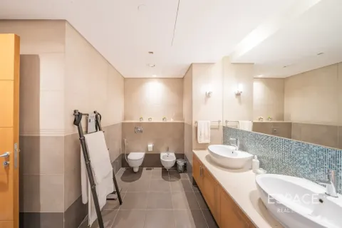 Apartment in Palm Jumeirah, Dubai 2 bedrooms, 180 sq.m. № 122924 - photo 11