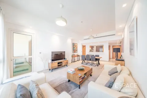 Apartment in Palm Jumeirah, Dubai 2 bedrooms, 180 sq.m. № 122924 - photo 2