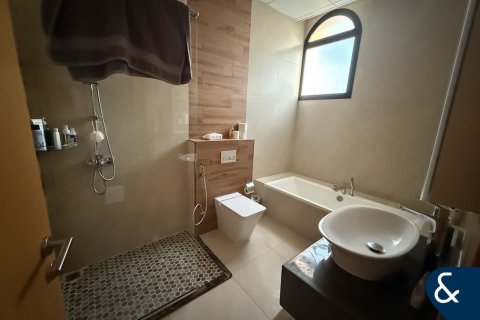 Villa en Al Furjan, Dubai, 5 dormitorios, 455 m², № 78812 - foto 9