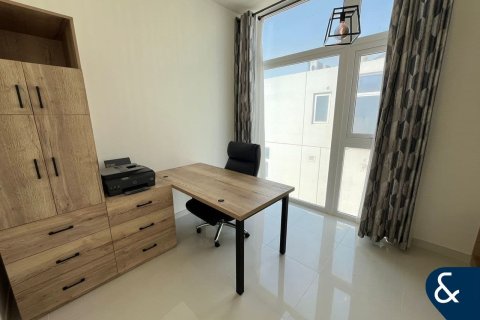 Купить виллу в DAMAC Hills (Akoya by DAMAC), Дубай: 6 спален, 279м², № 78803 - фото 10