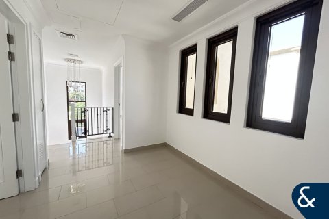 Купить виллу в Арабиан Ранчес, Дубай: 4 спальни, 324м², № 78813 - фото 17